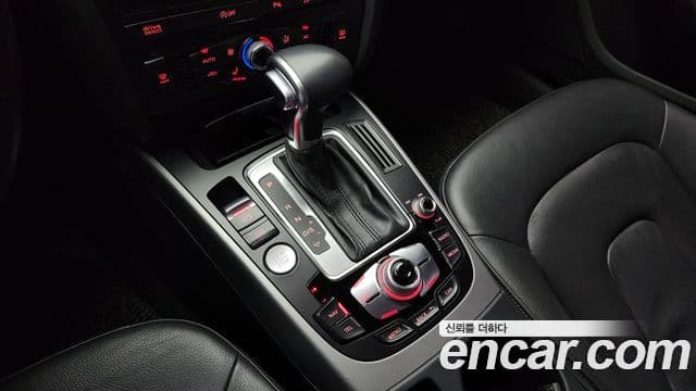 Audi New A4 B8, 2014 9