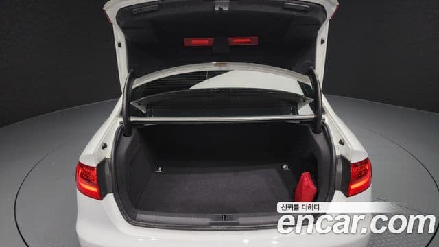 Audi New A4 B8, 2014 20