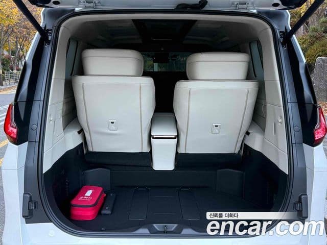 Lexus LM 2세대 500h Royal, 2025 6