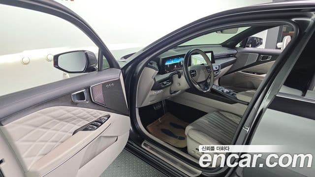 Kia K8 гибрид Signature, 2023 11