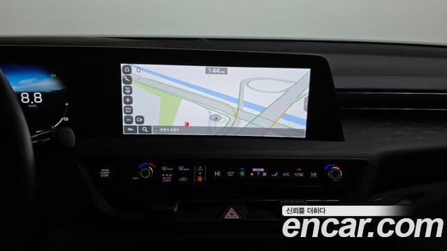 Kia K8 гибрид Signature, 2023 14