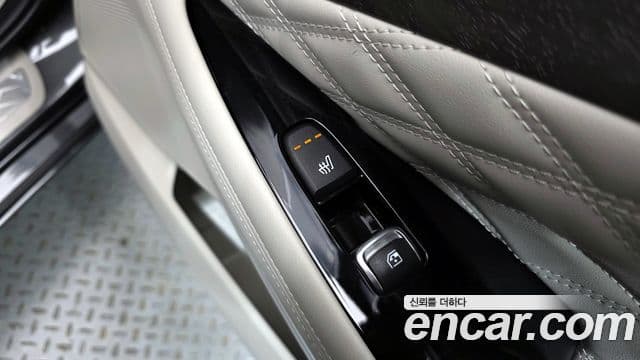 Kia K8 гибрид Signature, 2023 18