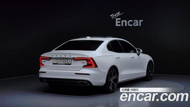 Volvo S60 3세대 T5 Inscription, 2020 2