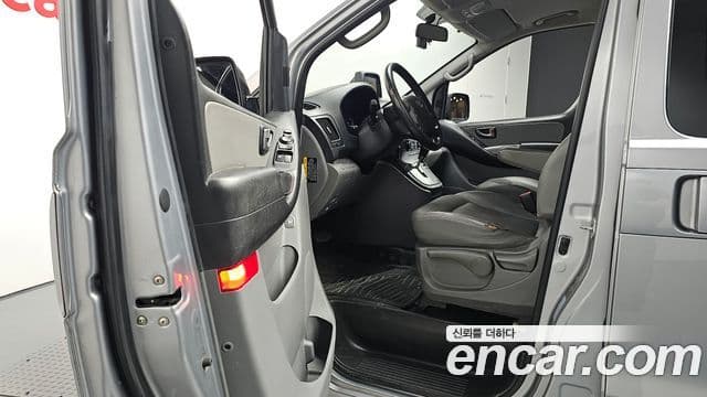 Hyundai Grand Starex Modern, 2017 10