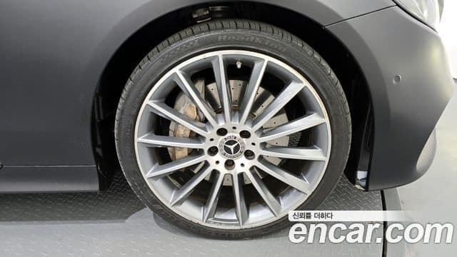 Mercedes-Benz E-класс W213 E450 кабриолет, 2019 все фото