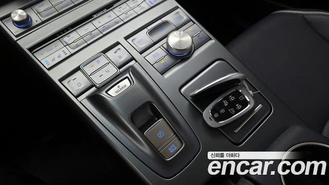 Hyundai NEXO Premium, 2023 9