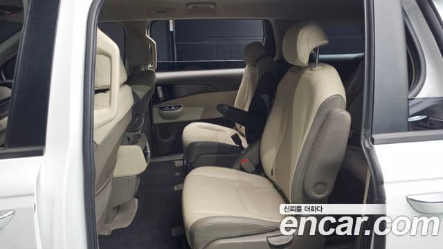 Kia Carnival 4세대 Prestige, 2022 12