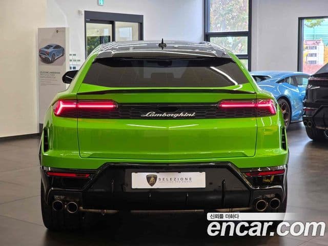 Lamborghini Urus 4.0 V8 SE, 2025 3