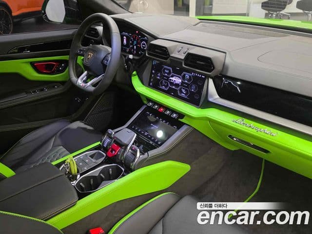Lamborghini Urus 4.0 V8 SE, 2025 13