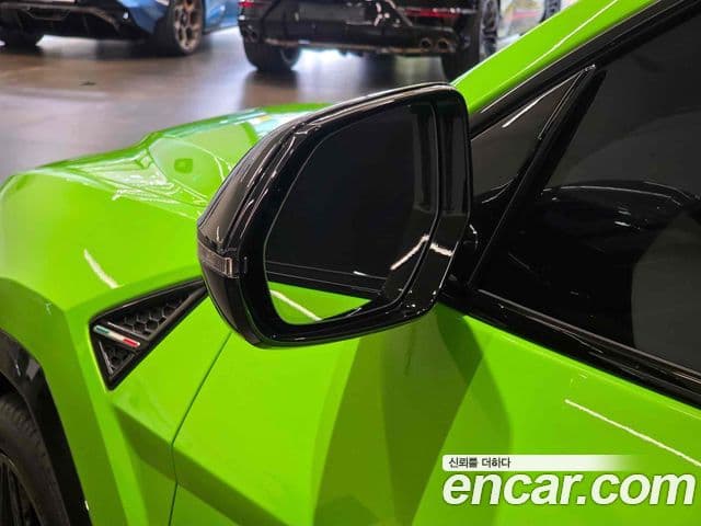 Lamborghini Urus 4.0 V8 SE, 2025 19