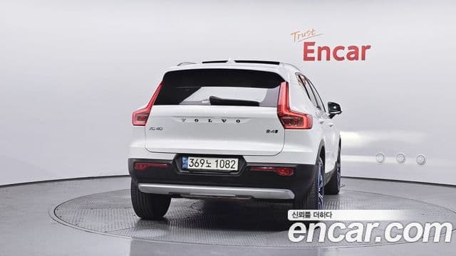Volvo XC40 B4 Inscription, 2021 4
