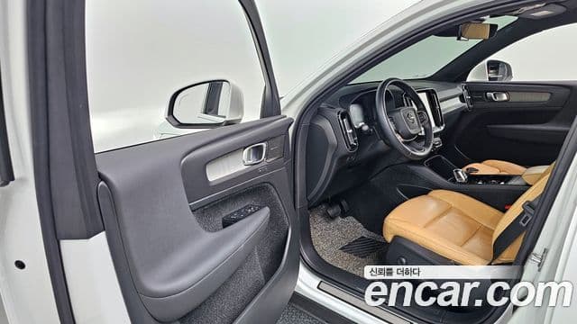 Volvo XC40 B4 Inscription, 2021 10