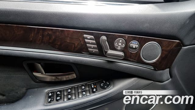 KG모빌리티(SsangYong) 뉴체어맨 W VVIP, 2012 18