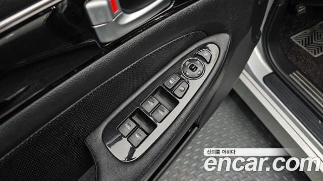 Hyundai Genesis Prime Pack, 2012 18