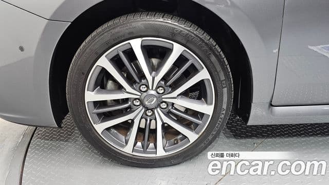 Renault Korea(Samsung) SM7 Nova LPLI 2.0 LPe для людей с инвалидностью, 2017 все фото