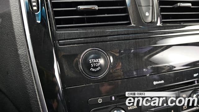 Renault Korea(Samsung) SM7 Nova LPLI 2.0 LPe для людей с инвалидностью, 2017 20