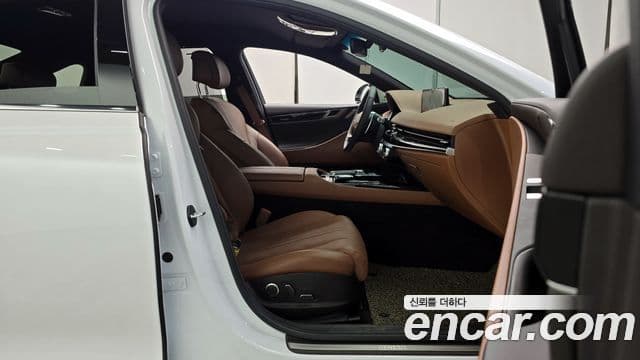 Genesis G80 (RG3) бензин 2.5 турбо AWD, 2023 10