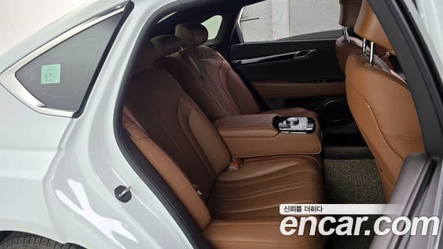 Genesis G80 (RG3) бензин 2.5 турбо AWD, 2023 12