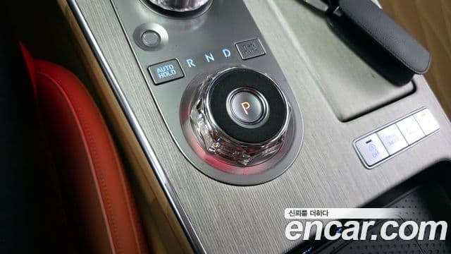 Genesis G80 (RG3) бензин 2.5 турбо AWD, 2025 9