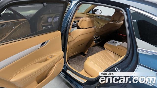 Genesis G80 (RG3) бензин 2.5 турбо AWD, 2025 11