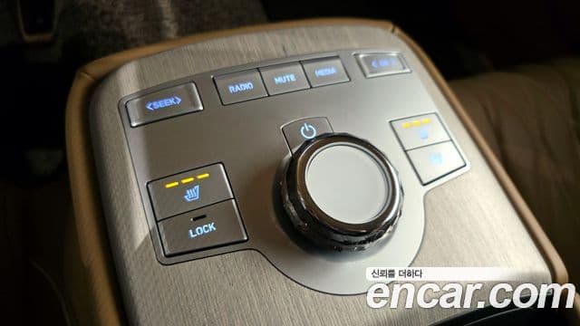 Genesis G80 (RG3) бензин 2.5 турбо AWD, 2025 19