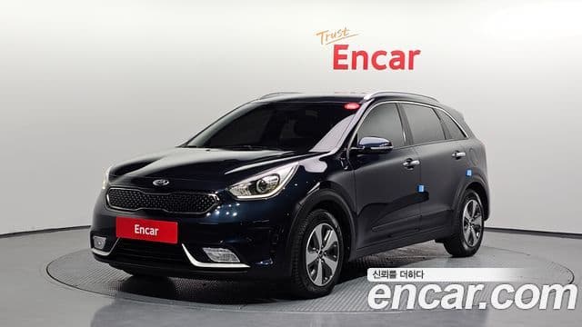 Kia Niro Luxury, 2018 1