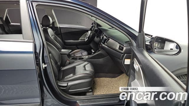 Kia Niro Luxury, 2018 12