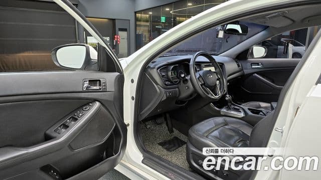 Kia K5 гибрид Prestige, 2012 11