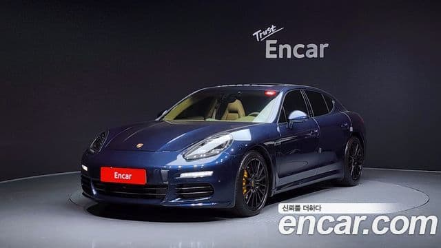 Porsche Panamera 970, 2015 1