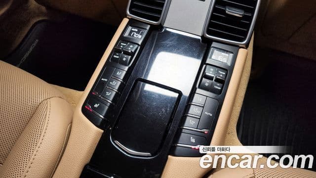 Porsche Panamera 970, 2015 16