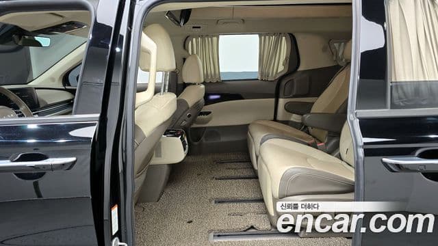 Kia Carnival 4세대 Signature, 2023 12