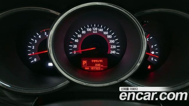 Kia Sorento R топовая версия, 2011 8