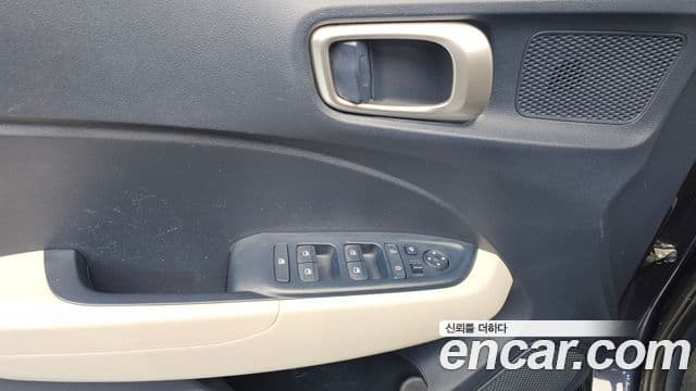 Hyundai Venue Modern, 2020 17