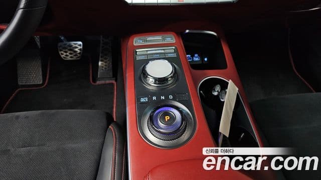 Genesis GV70, 2022 9