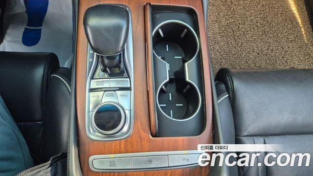 Kia The / новый K9, 2019 9