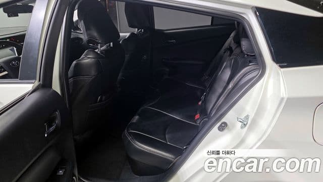 Toyota 프리우스 4세대 1.8 E, 2016 11