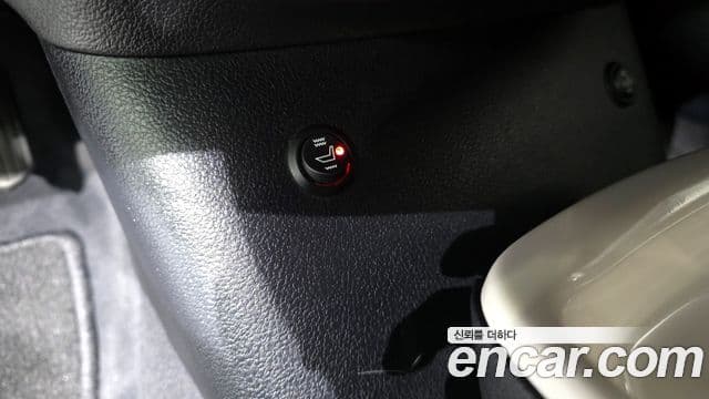 Toyota 프리우스 4세대 1.8 E, 2016 16