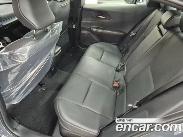 Toyota 프리우스 5세대 2.0 XLE, 2025 12