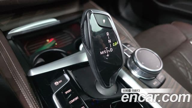 BMW 5시리즈 (G30) 520d M Sport Plus, 2017 9