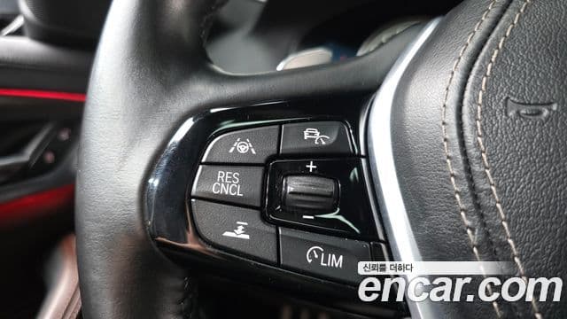 BMW 5시리즈 (G30) 520d M Sport Plus, 2017 19