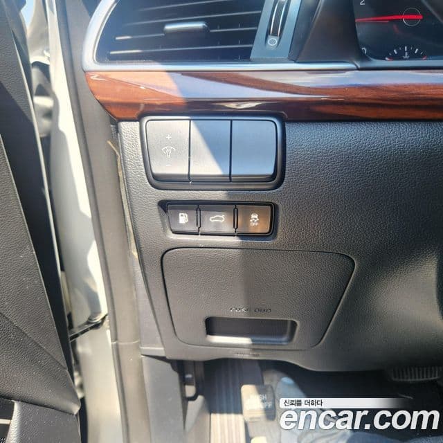 Kia All New K7 3.0 LPI Luxury (арендный автомобиль), 2017 17