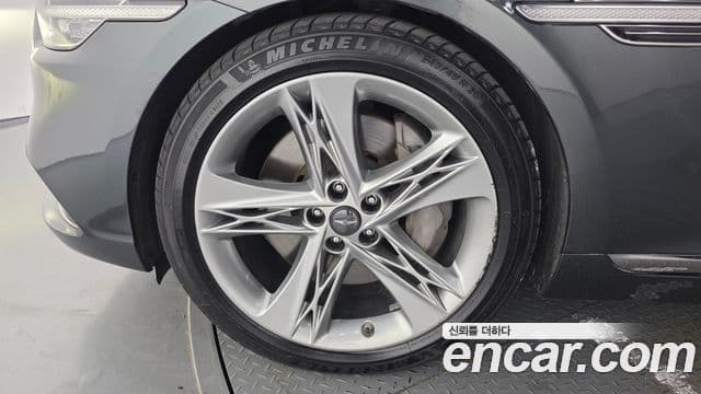 Genesis G90 Prestige, 2021 все фото