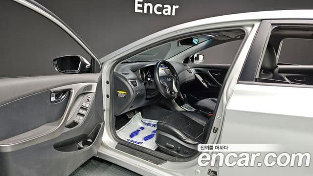 Hyundai Avante MD M16 GDI top, 2011 10