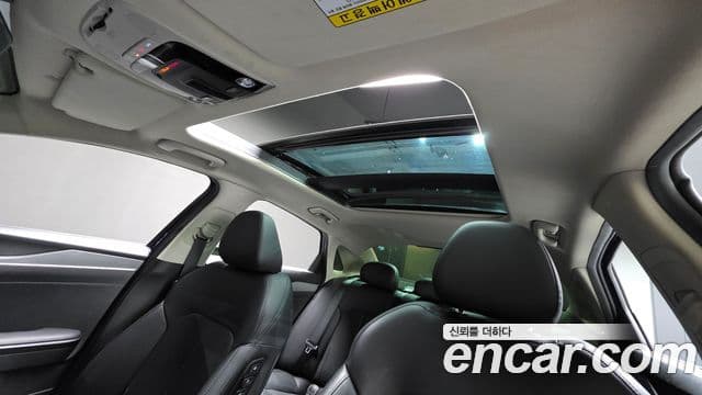 Kia K5 3세대 Prestige, 2020 11