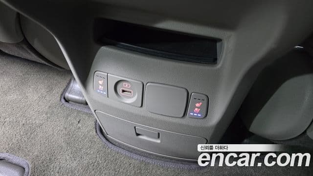 Kia The / новый New Carnival Prestige, 2020 19