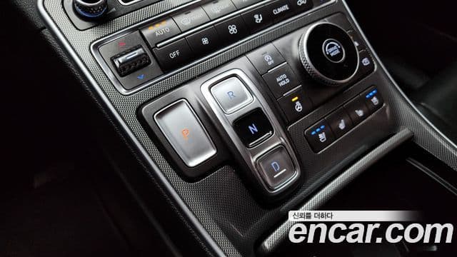 Hyundai The / новый New Santa Fe Exclusive, 2023 9