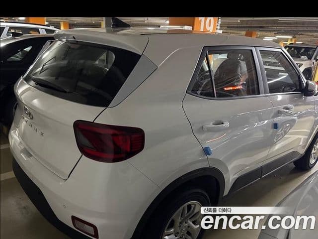 Hyundai Venue Premium, 2026 все фото
