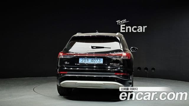 Audi Q4 e-Tron (F4), 2023 4