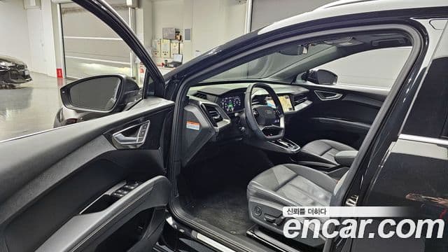 Audi Q4 e-Tron (F4), 2023 10