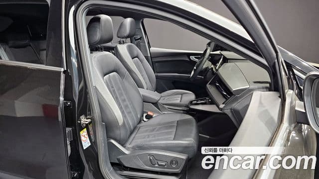 Audi Q4 e-Tron (F4), 2023 12